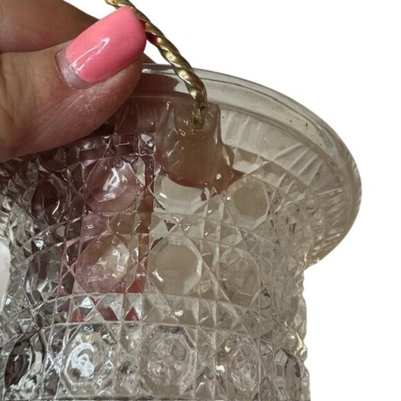 Vintage Avon Crystal Basket With Gold-Tone Handle - Picture 7 of 7